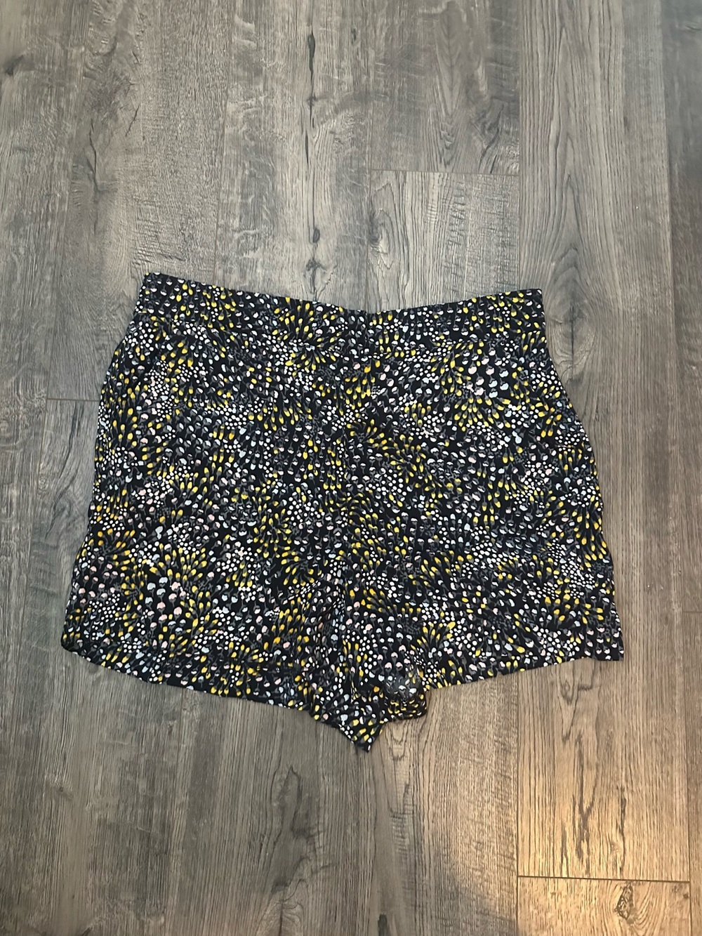 LOFT mini print floral Navy Blue Shorts Size M